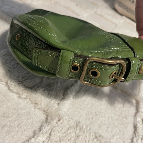 Coach Green Vintage Patent Leather Bag - Picture 13 of 14